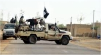 شبح الحرب يخيم على موريتانيا.. و«التوحيد والجهاد» تغلق الحدود مع النيجر (…) 