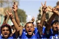 تغطية تلفزيونية مباشرة : صالح يوقع اتفاق نقل السلطة 