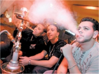 بين الخطأ والصواب 