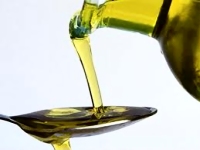 زيت الزيتون يقلل الوفاة بأمراض القلب 