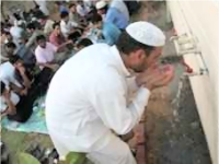 طرائف الأعراب: المضمضة تقي عطش الصيام؟ 