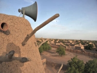 إسلاميو شمال مالي يمنعون البث الإذاعي لـ"موسيقى الشيطان" 