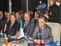 الجزائر و النيجر تتفقان على تبادل المعلومات حول تحرك عصابات الارهاب و الاجرام 