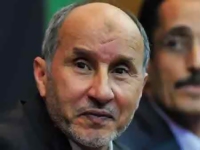 فورين بوليسي : الأزمات الليبية المتعاقبة تظهر مدى ضعف وتخبط «الانتقالي» 