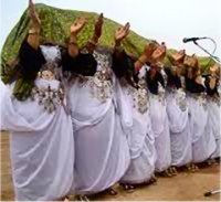 عريس كويتي يصفع عروسه في «الكوشة» إرضاء لوالدته 