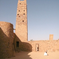 الرمال تزحف إلى الكنوز الأثرية في المدن الموريتانية التاريخية 